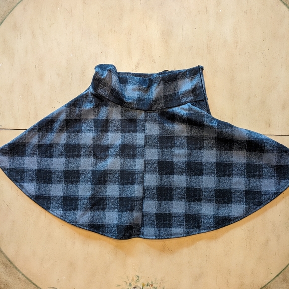Plaid soft mini skirt - Picture 4 of 8